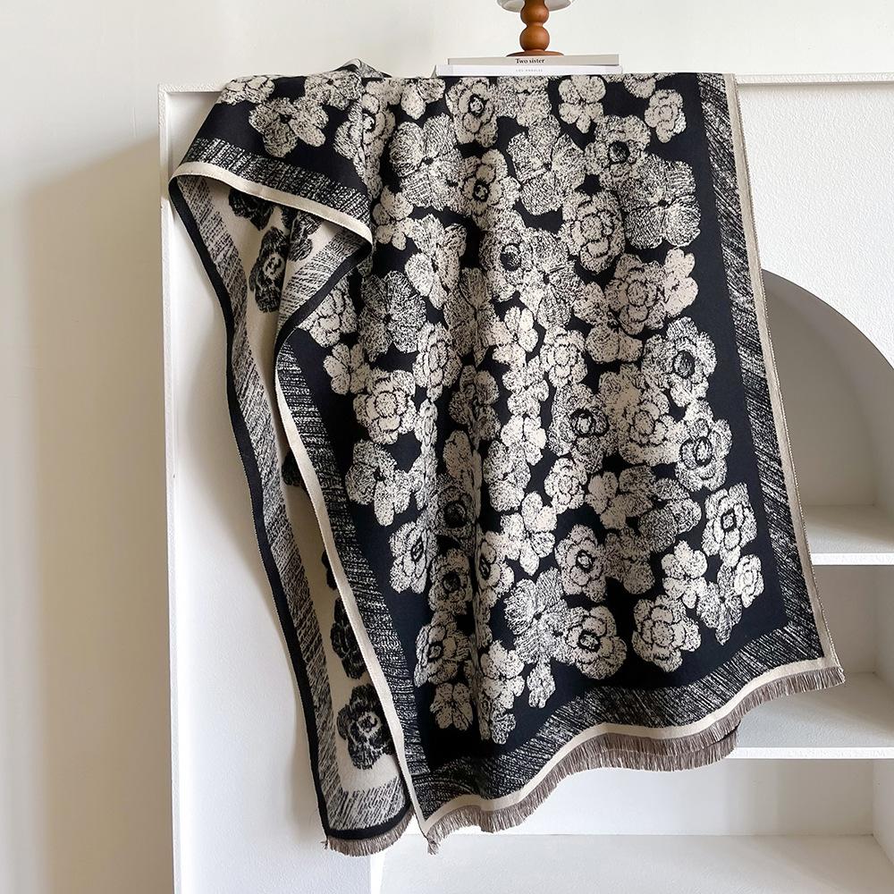 Middle East new camellia jacquard imitation cashmere scarf women's short tassel high-end black shawl