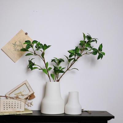 Modern Nordic White Ceramic Vase for Fresh and Dried Flowers - Living Room and Dining Table Decor
