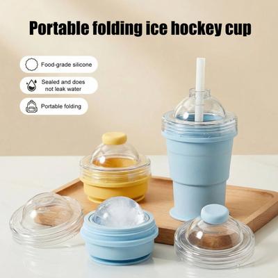 Coppa per Ghiaccio Sferico 2-in-1 Pieghevole in Silicone Hockey su Ghiaccio con Cannuccia e Coperchio Pieghevole Facile da Sformare Cubetti di Ghiaccio Sferici per Whisky Cocktail Caffè
