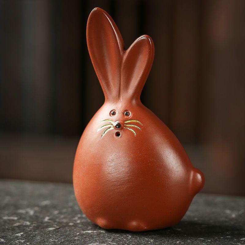 Zisha Clay Tea Pet Handmade Cute Rabbit Figurine Lucky Feng Shui Zodiac Animal Home Office Desk Decor for Tea Ceremony Tabletop