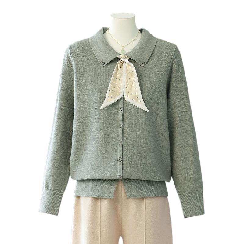 Mom's Autumn Fashion Stylish Turn-Down Collar Knitted Sweater for Middle-Aged Women - 2025 Age-Reducing Base T-Shirt.