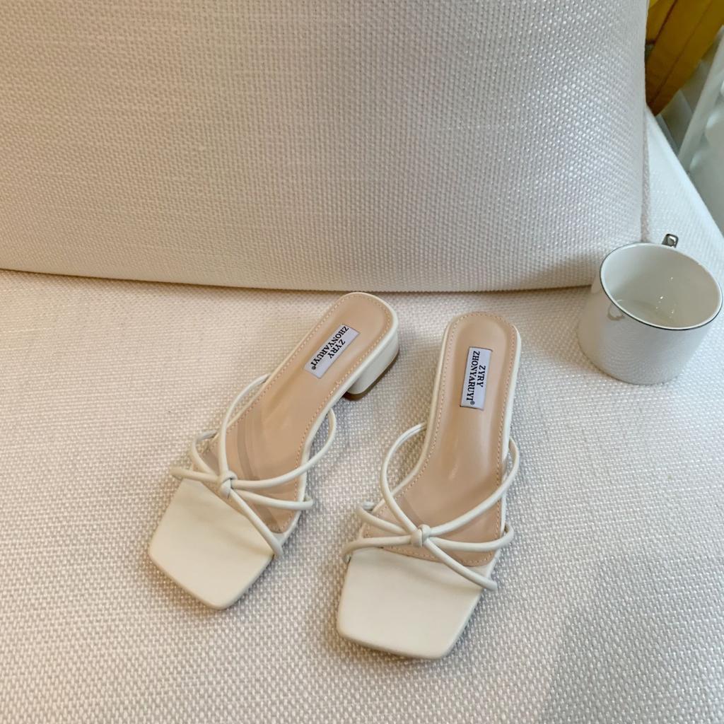 Korean version of thin belt fairy gentle thick heel slippers summer wear two wear French evening sandals women's 2025 new models
