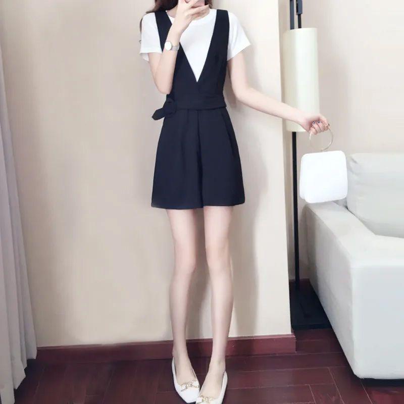 Black High-Waisted Slimming Two-Piece Overalls - Spring/Summer 2026 Girls' Casual Loose Straight Shorts