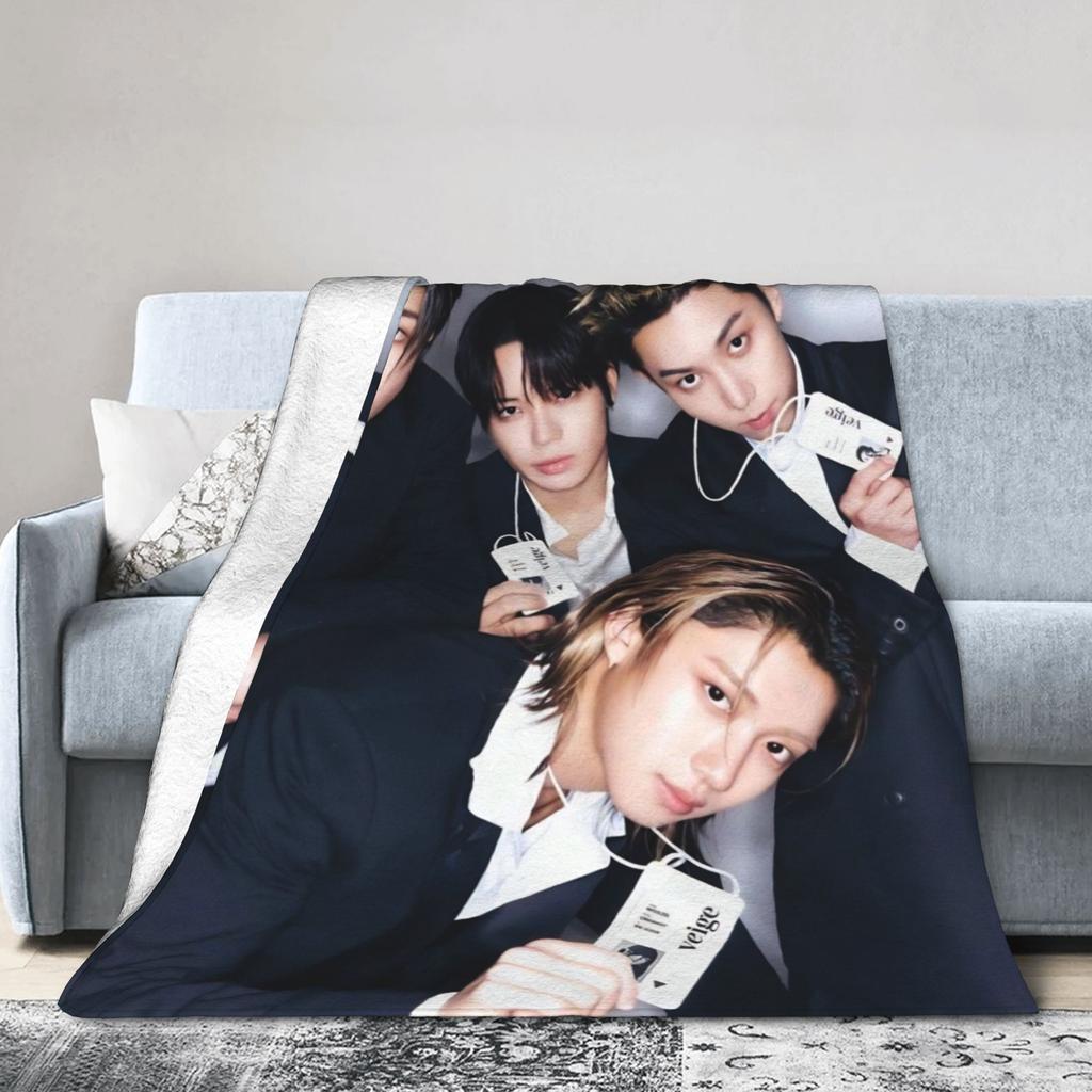 Kpop Group Lngshot Printed Blanket For Men Women Ultra Soft Throw Blankets for Bed 50x60 Inches Multi-size