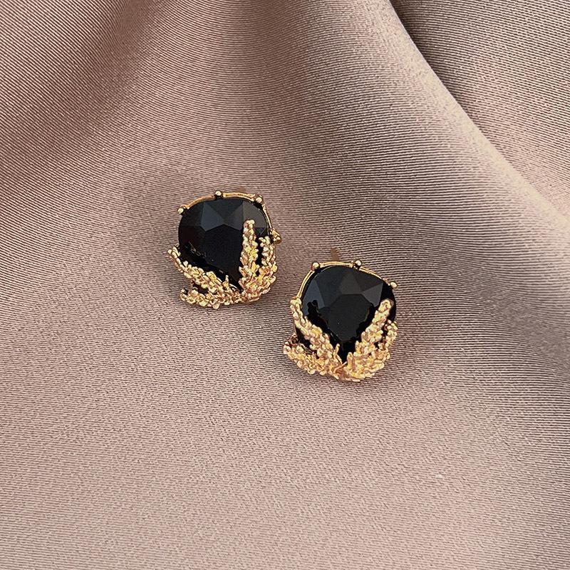 S925 Sterling Silver Retro French Wheat Ear Geometric Black Stud Earrings - Elegant and Versatile Design