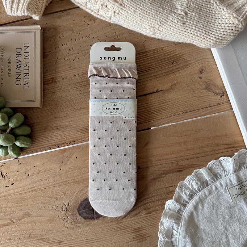 Female Spring and Autumn All Kinds of Sweet Lace Polka Dot Flanging Boneless Tube Pile Socks