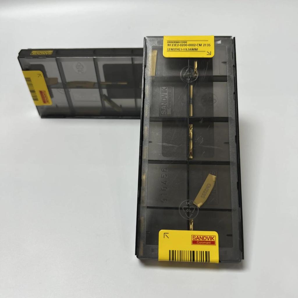 N123E2-0200-0002-CM 2135 / CNC lathe carbide blade 10 PCS