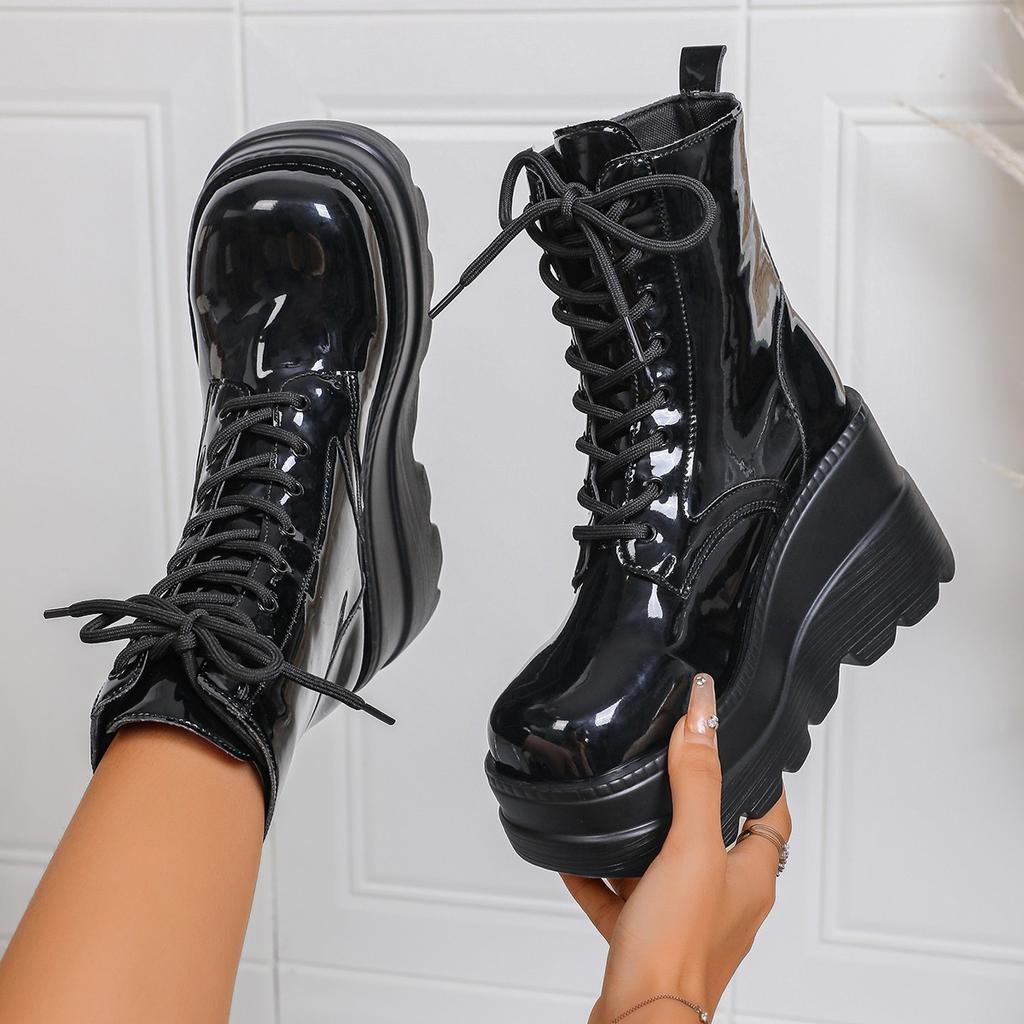 Fashion Thick-soled long boots, motorcycle rider boots, oversized boots that don't reach the knees and look slimmer, high boots for wome