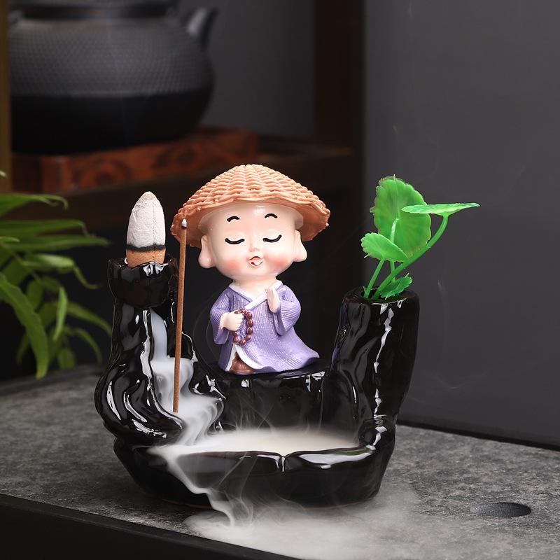 Hinterbrenner Keramik neue kreative Ornamente Räuchergefäß kleiner Mönch Berg fließendes Wasser