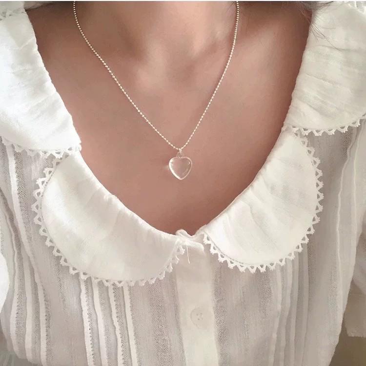 Korean Style Transparent Heart Pendant Necklace – Simple and Versatile Clavicle Chain for Women