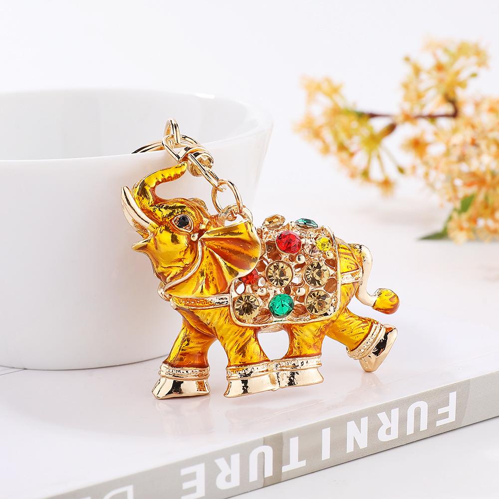 Thai Drip Oil Diamond War Elephant, Creative 3D, Elephant Car Keychain, Pendant, Small Gift