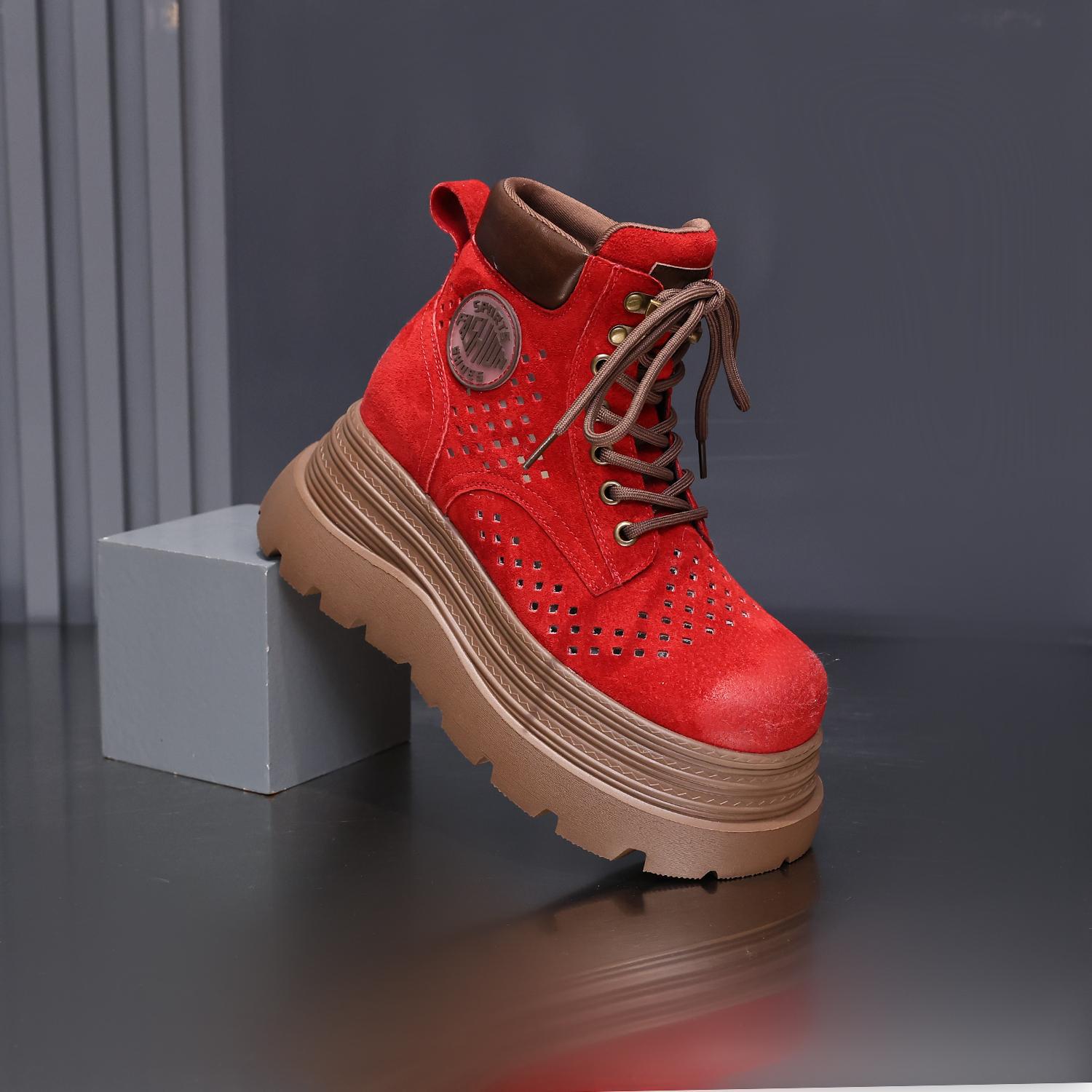 

Женские уличные полые ботинки Мартина 2025 лето новые популярные дышащие с внутренней высотой на танкетке розовые маленькие короткие ботинки на толстой подошве 40 красный