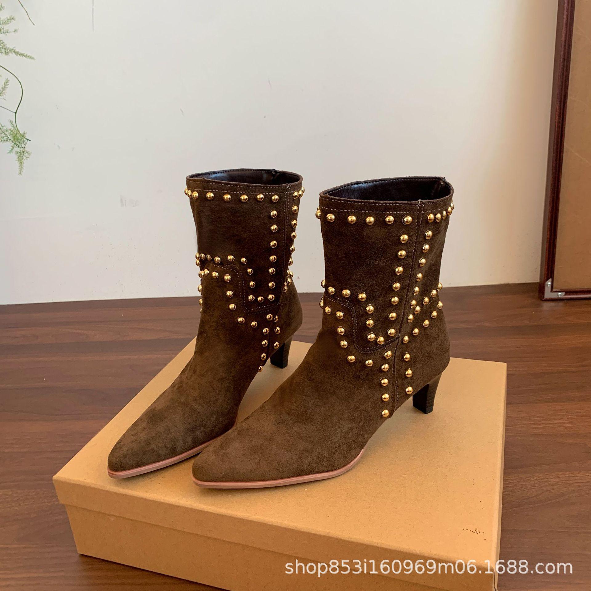 

European and American fashion rivet Martin boots women s 2025 autumn new pointed thin heel short tube fashion Chelsea boots women 42 коричневий