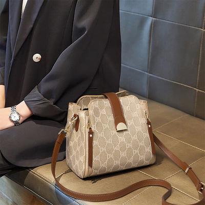 Bag Women's Bucket Bag Women's Crossbody Bag Mother Everything with Light Luxury Hand Bill Shoulder Bag