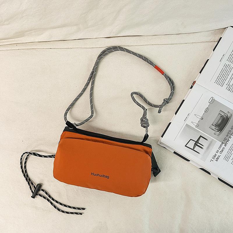

Маленькая квадратная сумка 2025 новый поток моды простая сумка через плечо мужская и женская повседневная спортивная сумка-мессенджер оранжевый