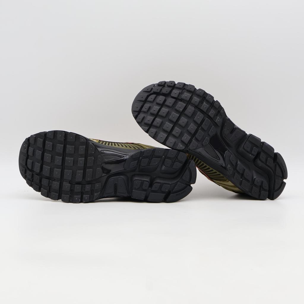 IH1344-300 Nike Zoom Vomero 5 Olive Flak (Men's)