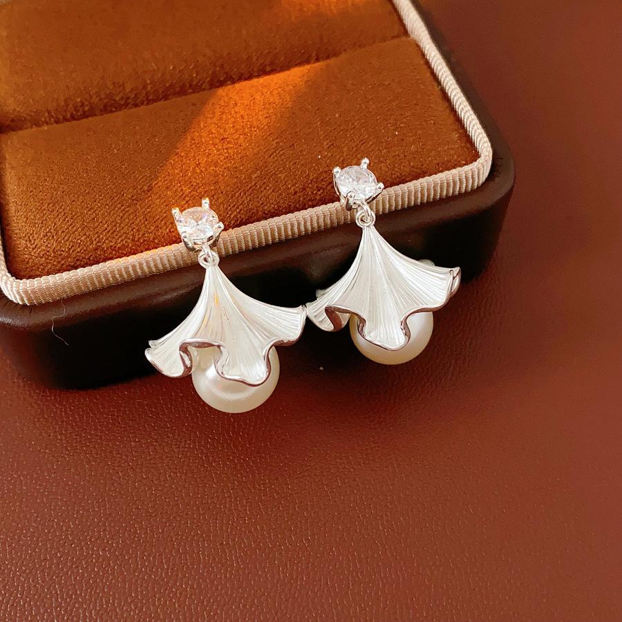 Vintage Niche Ginkgo Leaf Earrings 1 pair of earrings серебряный