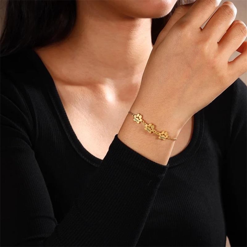Personalisierte Haustierpfote 1-5 Namen Armband Verstellbares Namensarmband Hund Katze Pfote Armband Gedenkschmuck Geschenk für Tierliebhaber