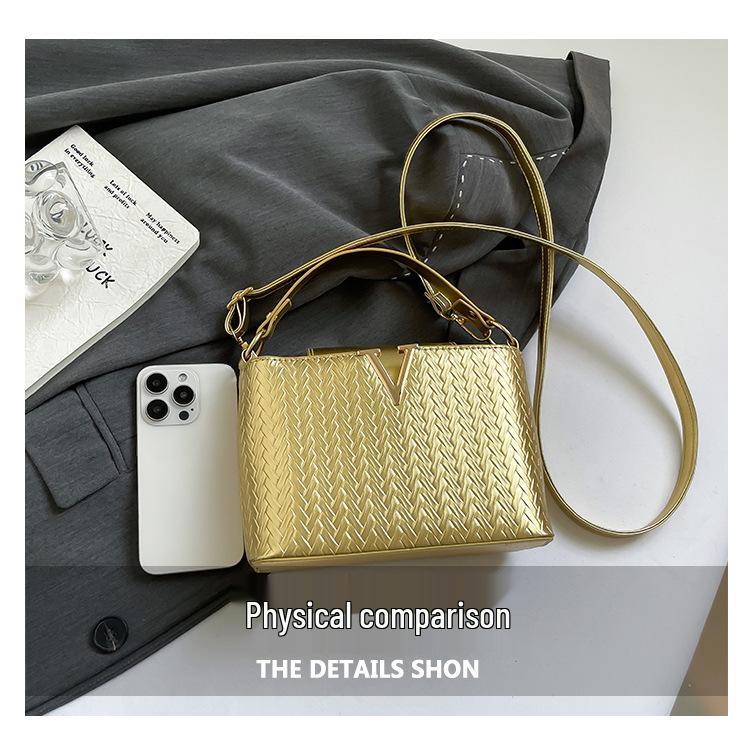 2025 Trendy Women's Square Shoulder Crossbody Bag - Stylish, Simple, and Casual Design