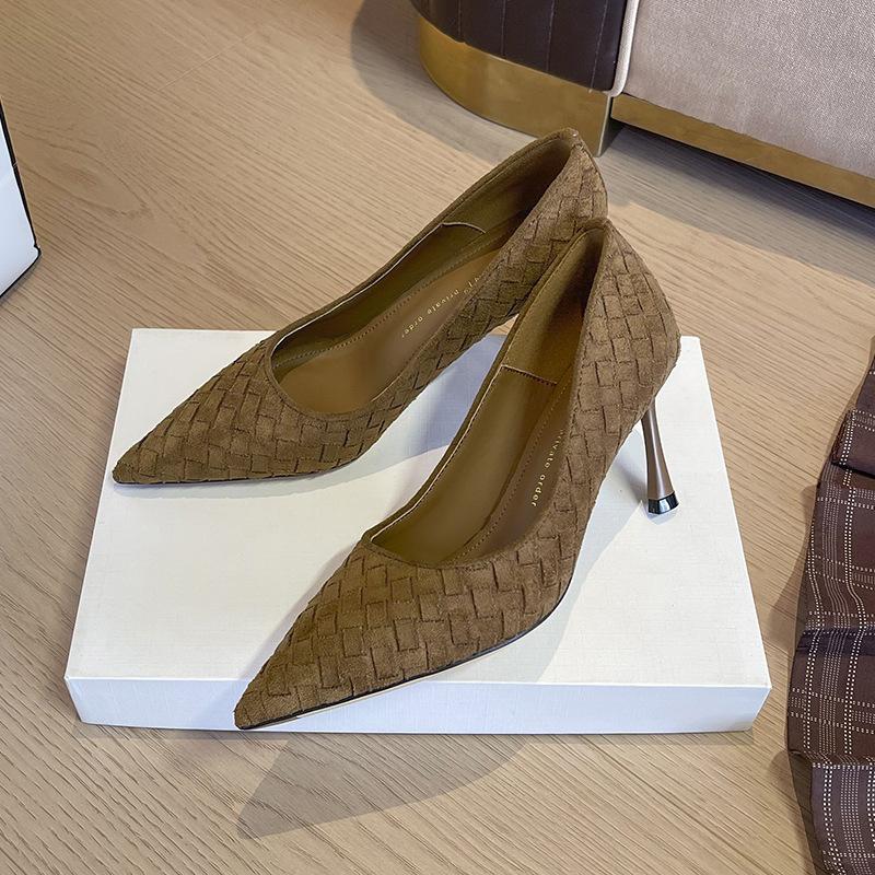 Senior design sense niche velvet high heels women's pointed head thin heel shallow mouth single shoes are not tired