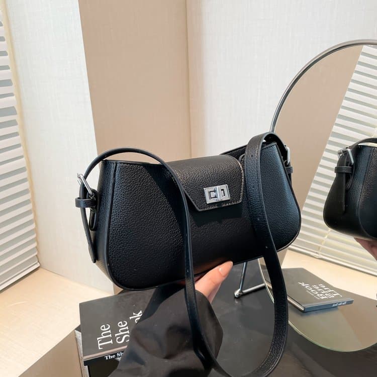 Lychee pattern lock armpit bag women's shoulder messenger bag