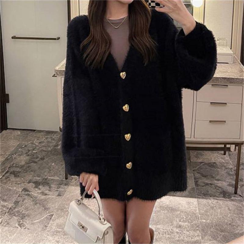 Autumn and winter new soft waxy versatile love buckle knitted cardigan women's fashion loose imitation mink sweater jacket