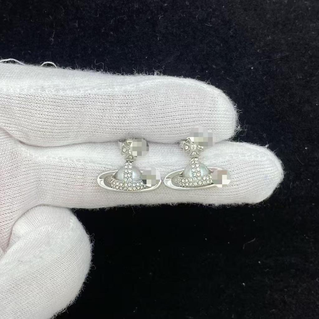 Westwood Silver Needle Stud Earrings - Chic Niche Design for a Sophisticated Look
