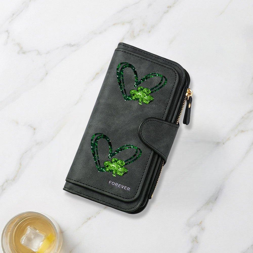 Long Wallet with Green Sparkling Heart and Four Leaf Clover Decorative Print Multifunctional Portable Coin Purse with Snap Closure Suitable for Daily