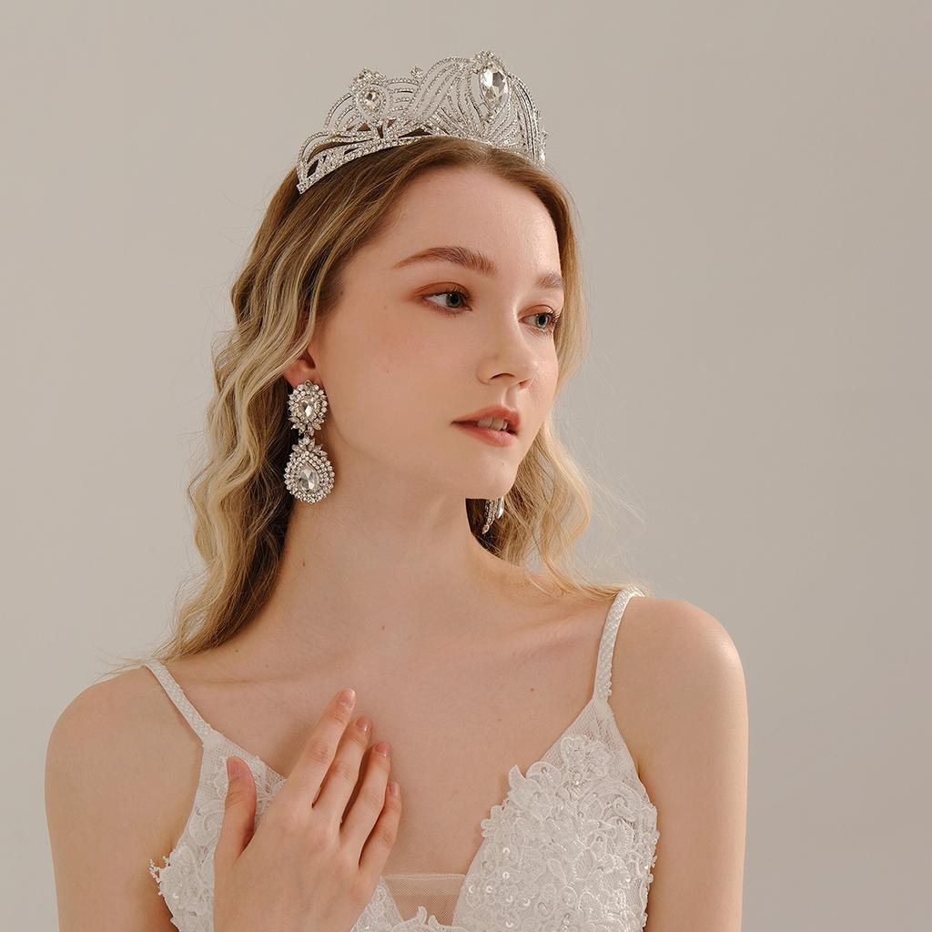 Bridal hair accessories, wedding dress, headpiece, simple and versatile, niche design, light luxury, diamond-encrusted crystal crown, crown