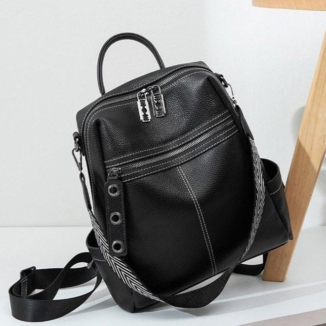 IELGY Fashion Casual Temperament European American Style Simple Sports Lightweight Backpack Female Bag