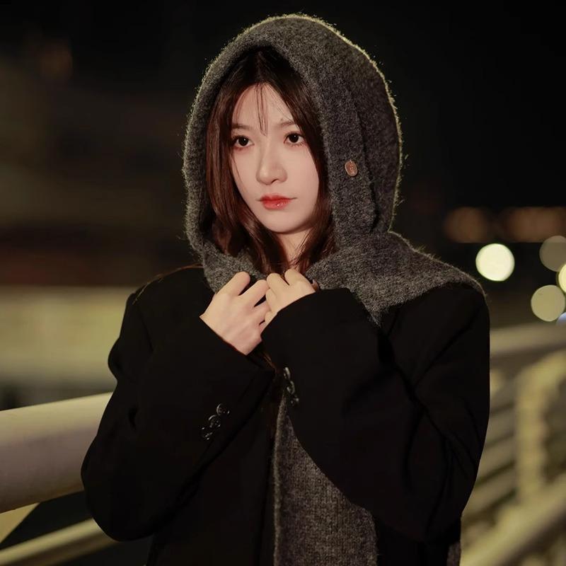 New Winter Thickened Korean Hat Scarf Shawl Integrated Women's Warm Solid Color Fashionable and Versatile Knitted Scarf