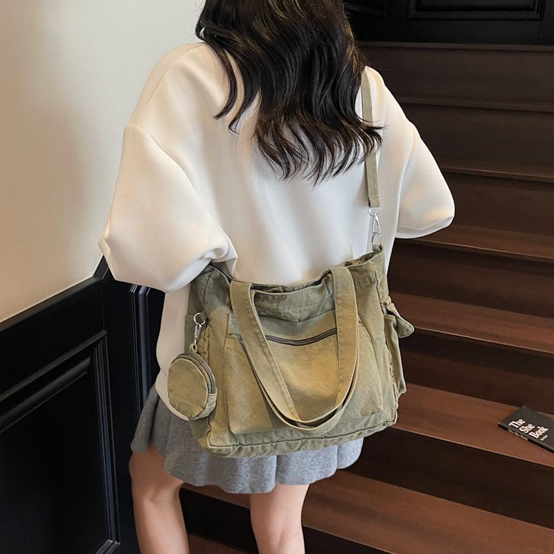 Large Capacity Bag Fashion Trend Casual Texture Shoulder Messenger Bag 2025 Autumn New Women's Tote Bag