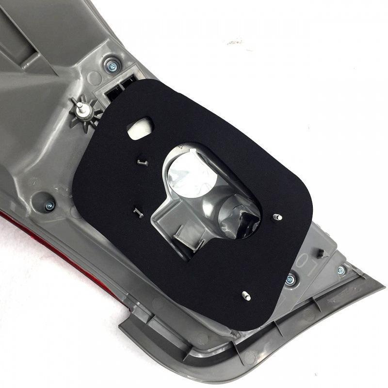 

Compatible Buick Yinglang GT Sedan Rear Taillight Assembly for Models 10-14: Left & Right Premium, Right Side (Passenger)