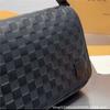 New men's single shoulder, messenger bag, briefcase versatile leather