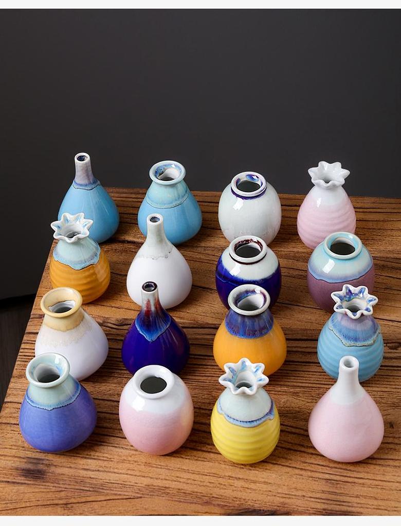 Creative Small Ceramic Vase for Flower Arrangements - Ideal for Living Room, Office, or Coffee Table Decor