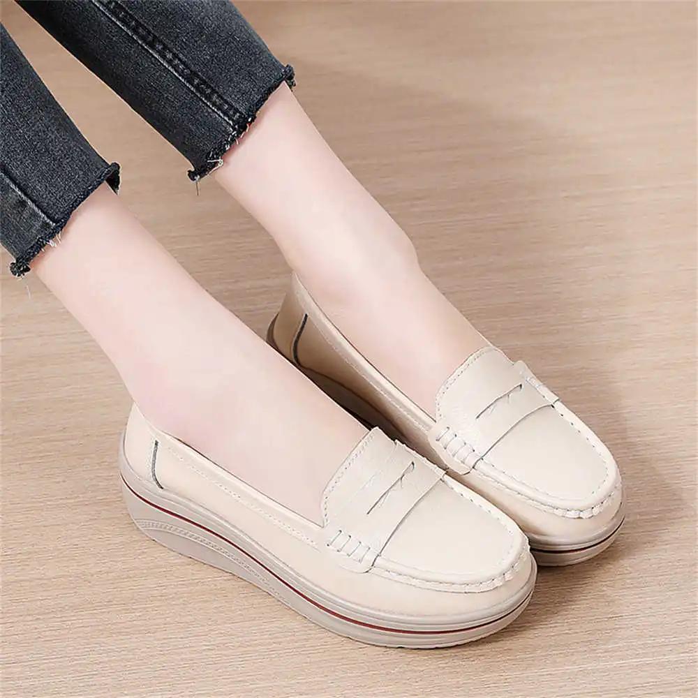 Fashion Boat Mocasins Bearfoot Running Shoes Retro Sneakers Women's Yellow Boot Sports Designer Seasonal Tensi Luxary Luxury Brand