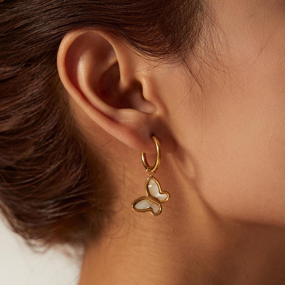 18K gold natural white shell butterfly shape simple stud earrings 14K gold white shell butterfly gold chain stainless steel necklace