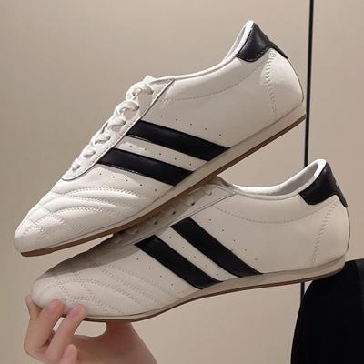 New Women Retro Casual Low Top Running Sneakers Anti-slip Wear-resistant Shoes Outdoor Fashion Lace Up Sneakers Zapatos De Mujer