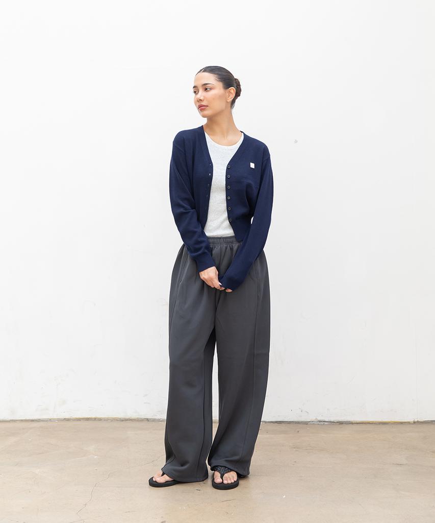 Chambros Women'S V-Neck Point Logo Cardigan [Navy]