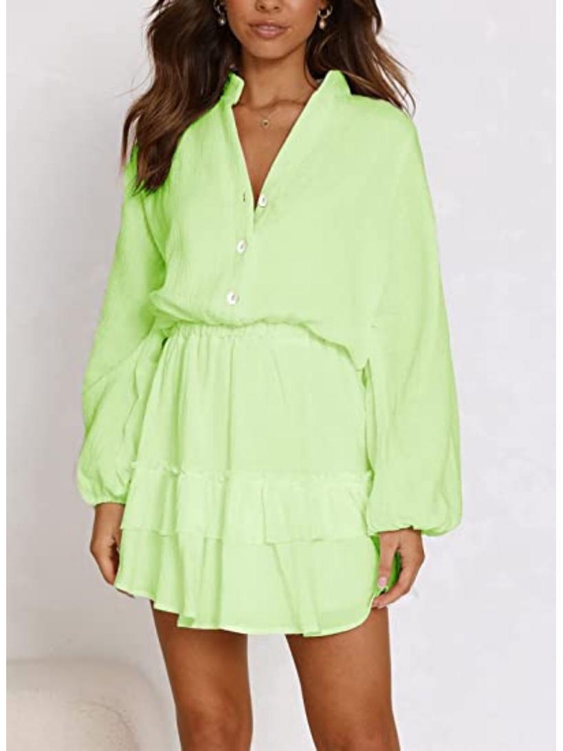 

Женское мини-платье с рукавами-фонариками, V-образным вырезом и оборками 2023 г.