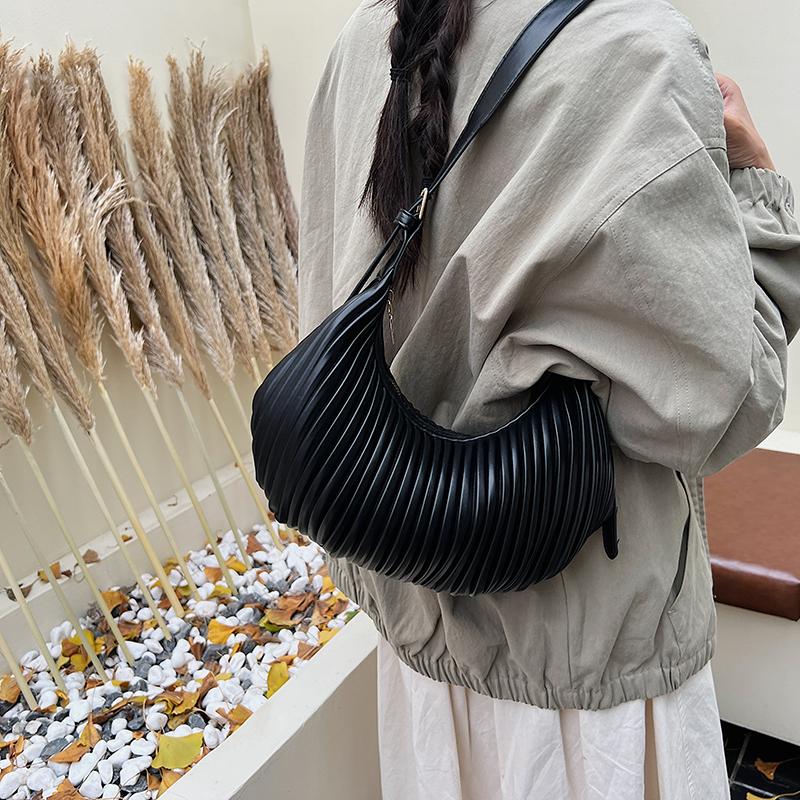 Korean Style Fashion Simple Underarm Bags 2025 Winter Pu Leather Textured Striped Crossbody Bag Female Casual Commuting One Shoulder Bags