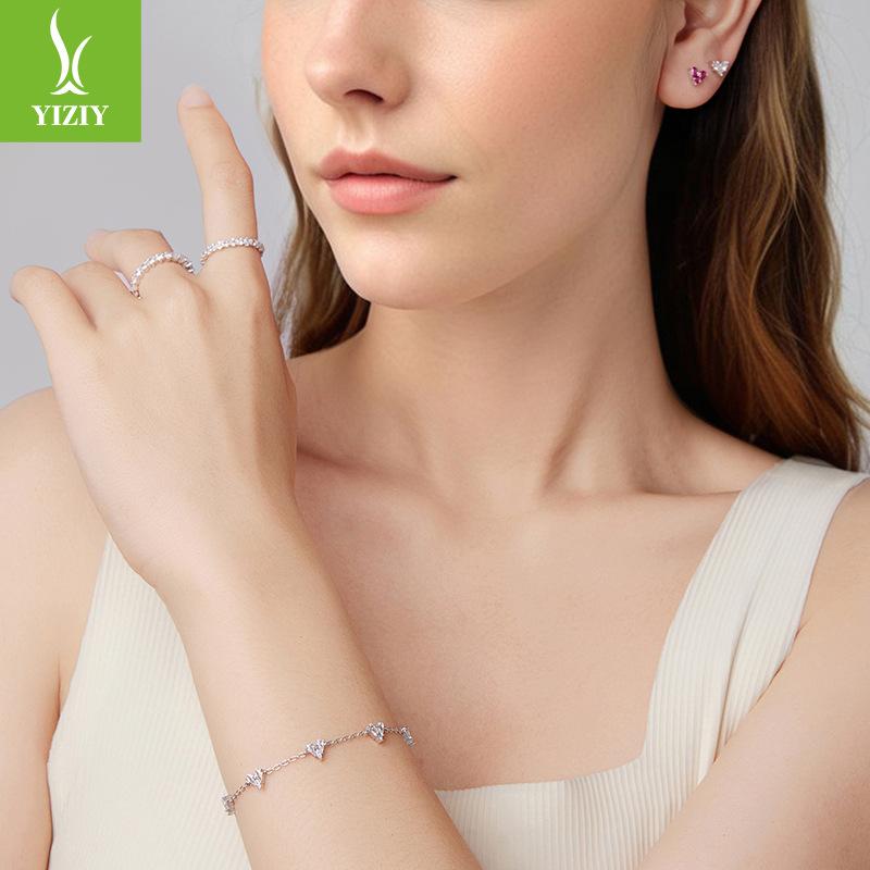 Shining Love Zircon Stud Earrings, Jewelry Set, Exquisite And High-End S925 Sterling Silver Bracelet.
