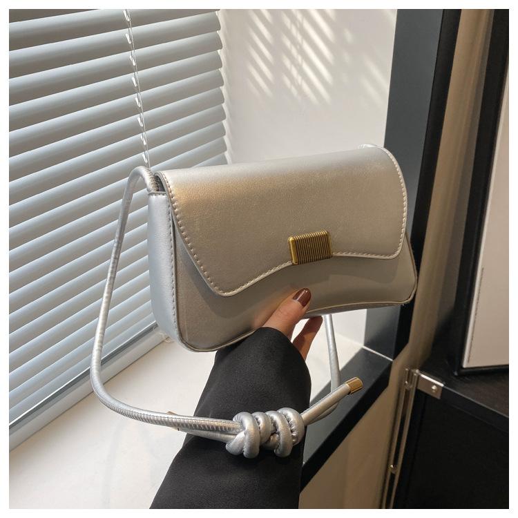 Bag Women's 2025 New Summer Shoulder Crossbody Bag Simple Casual Underarm Baguette Bag Stylish Versatile Small Square Bag