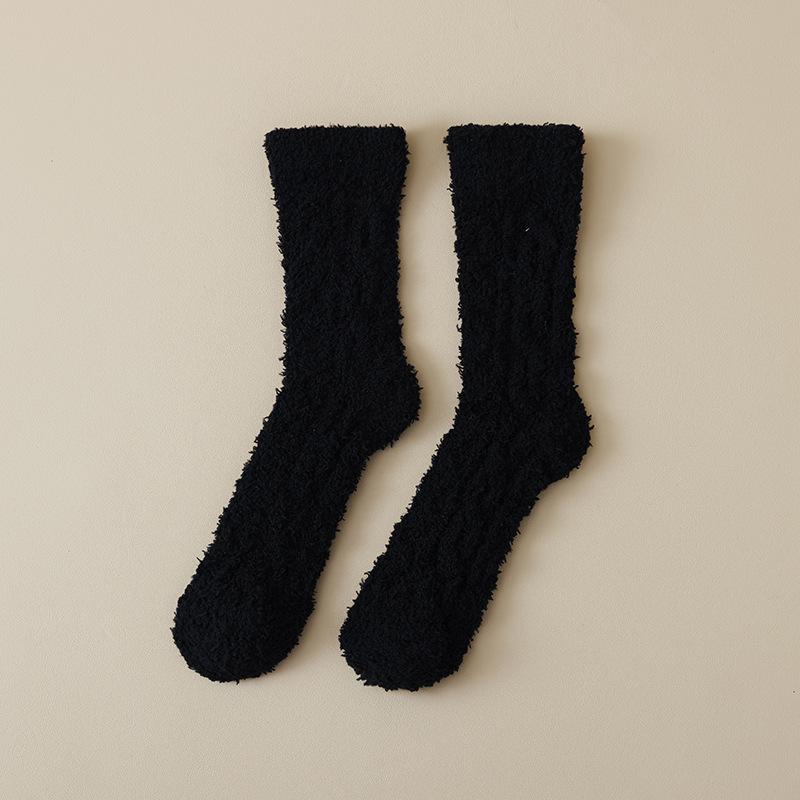 Verdickt und Warm - Winter-Socken aus Korallenfleece für Herren, Fusseln nicht, Gedrehte Halb-Fleece-Mittelwaden-Socken für Sport
