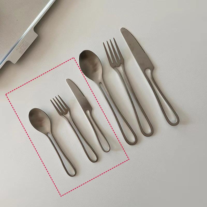 

Simple Western Food Knife, Fork, Spoon, Stainless Steel Dessert Tableware, Hollowed Out Geometric Stainless Travel Cutlery Set