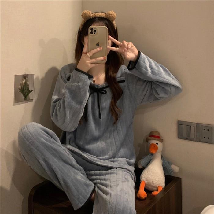 "Cozy Coral Fleece Pajamas for Women: Cute Princess Style, Thick Flannel, Perfect for Autumn & Winter"