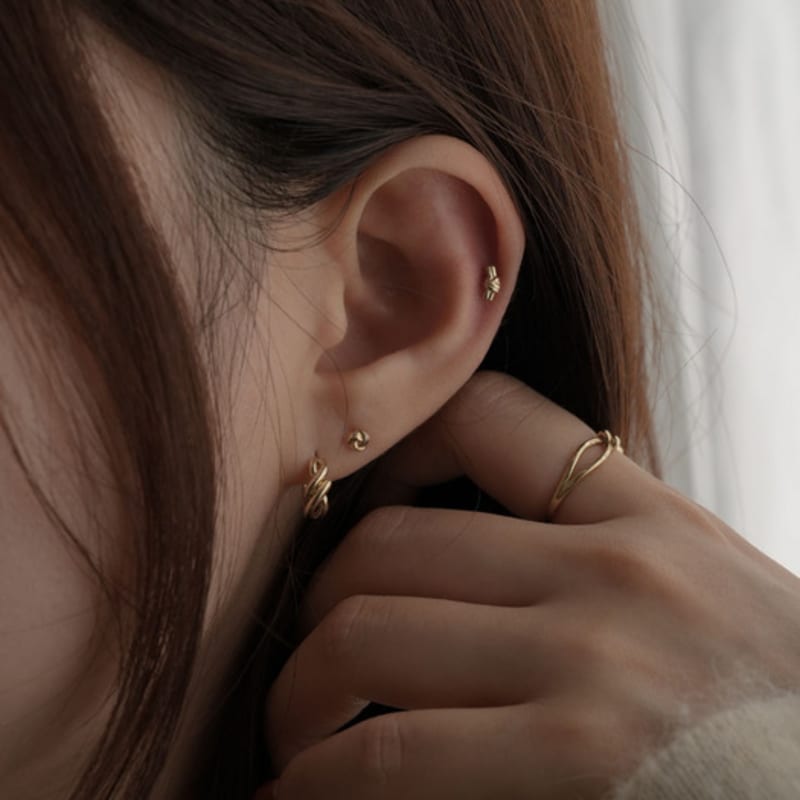 Youngglow 14k Double String Piercing