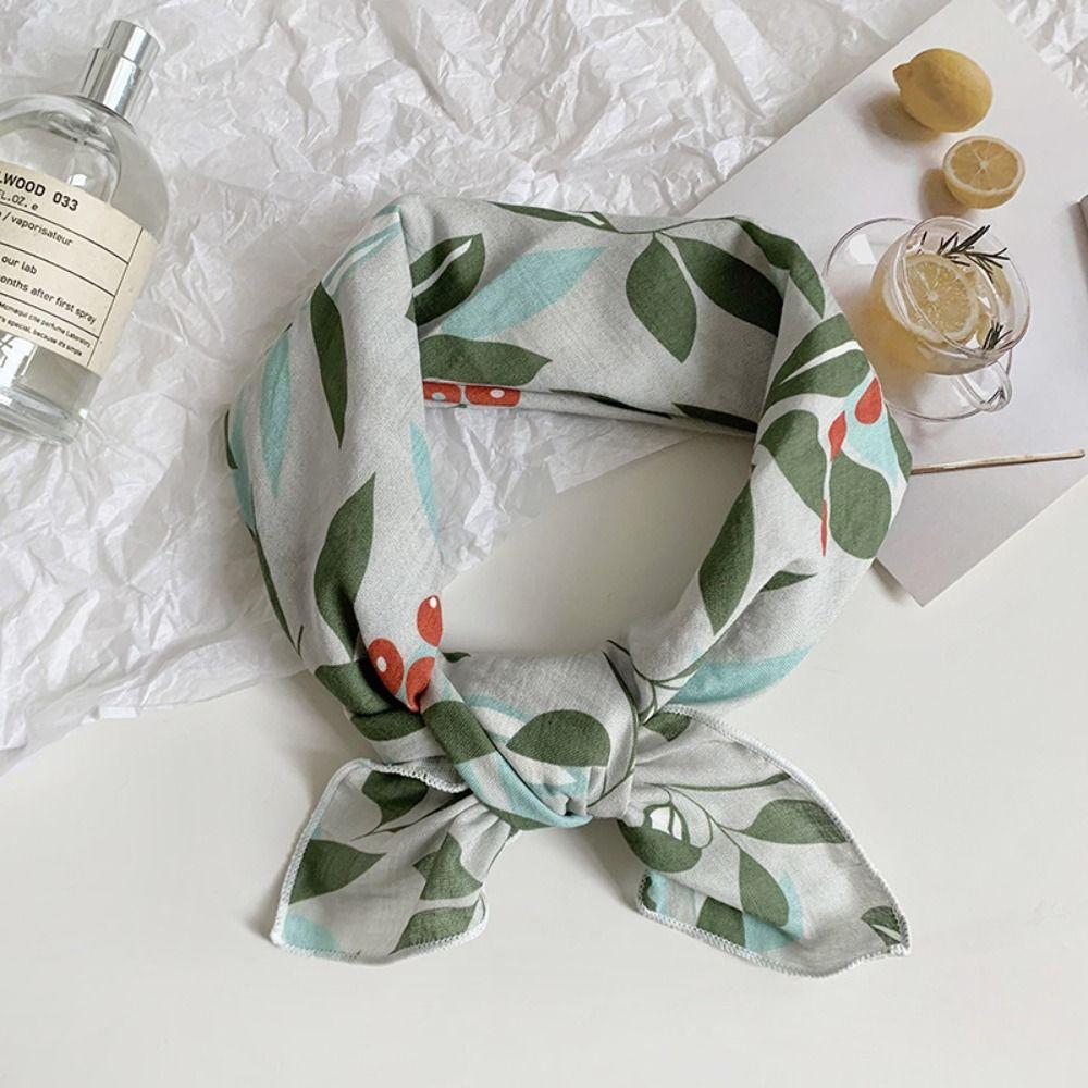 Sunscreen Small Square Scarf Hair Band Printed Silk Scarf Retro Flower Print Scarves  Daily