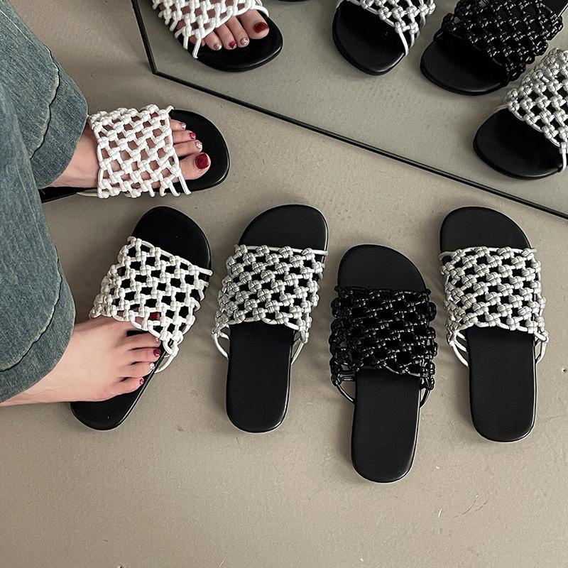 Fashion Versatile Woven Hollow Flat Bottom Comfortable Slippers Women's 2025 Summer Wear Home Casual Beach Sandals