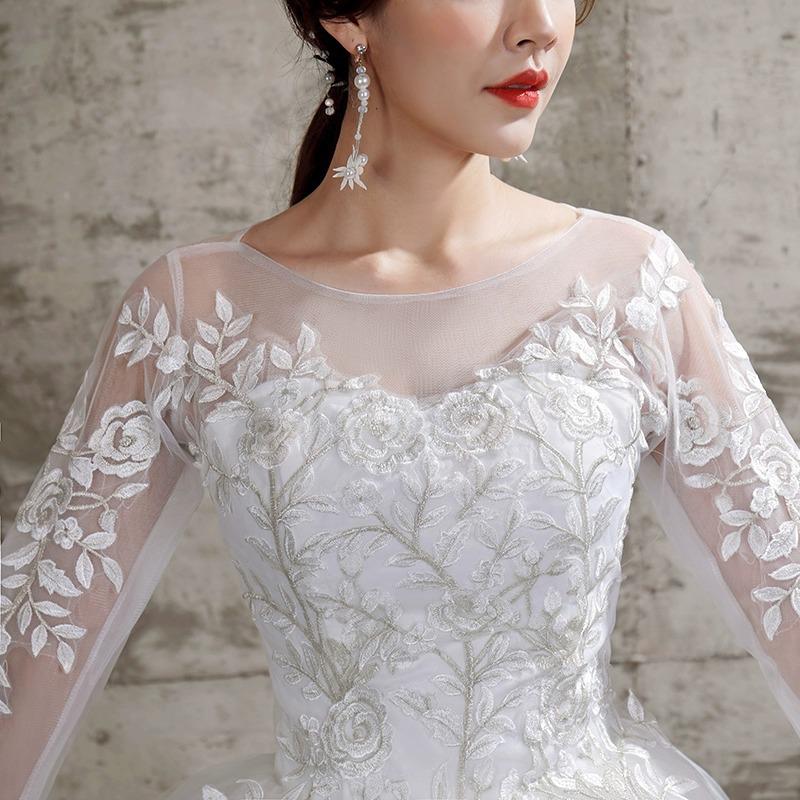 Elegantes Mori-kei Hochzeitskleid 2026 mit Schleppe - verträumt, High-End, Super Feenstil für Bräute